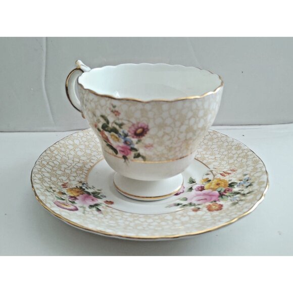 CAULDON tea cup and saucer floral painted rose chintz teacup England 1940s - Picture 14 of 14